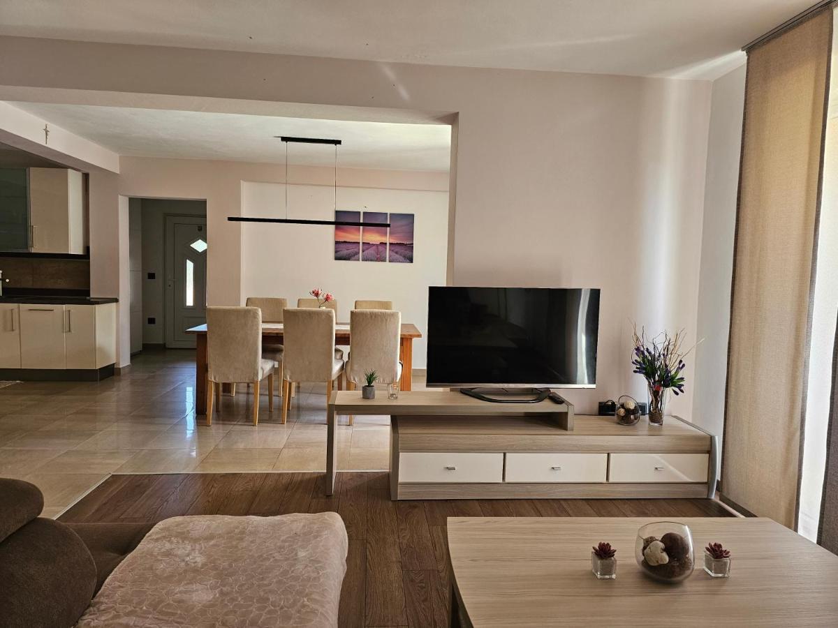 Premium Apartments Tade Фунтана Экстерьер фото