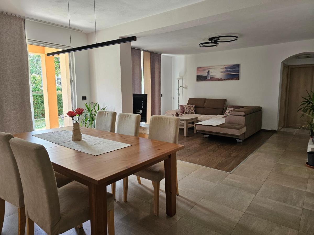 Premium Apartments Tade Фунтана Экстерьер фото