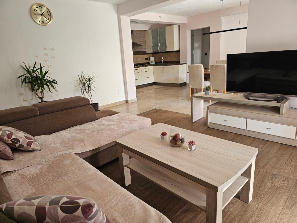 Premium Apartments Tade Фунтана Экстерьер фото