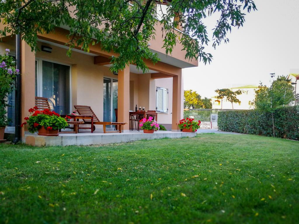 Premium Apartments Tade Фунтана Экстерьер фото